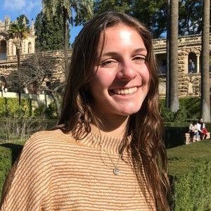 Meet your Posher, Mia